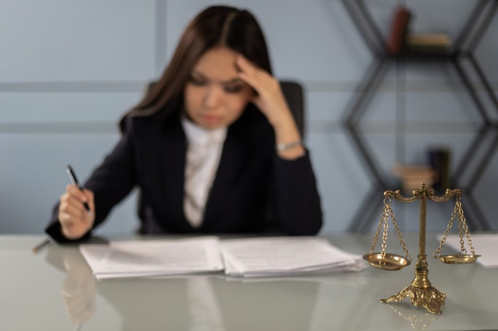 The Advantages of Hiring a Family Lawyer