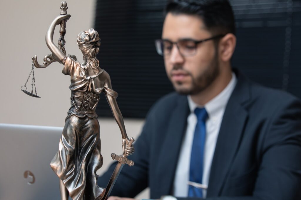 The Advantages of Hiring an Immigration Lawyer